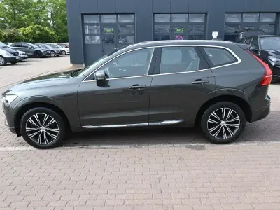Gebraucht Volvo XC60 Inscription 250 PS (183 kW) 2022 Grau SUV