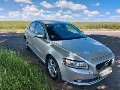 Volvo S40