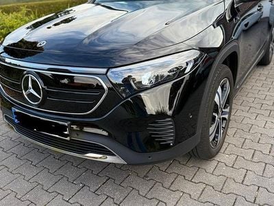 Mercedes EQB250