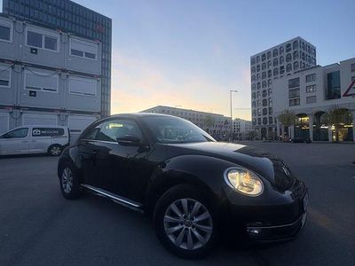Usata VW Beetle 105 CV (77 kW) 2012 Nero Utilitaria