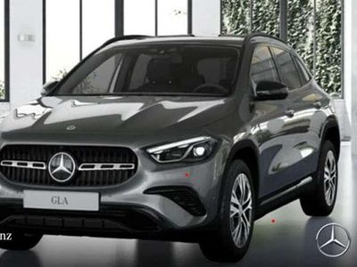Gebraucht Mercedes GLA200 Night 150 PS (110 kW) 2024 Grau SUV