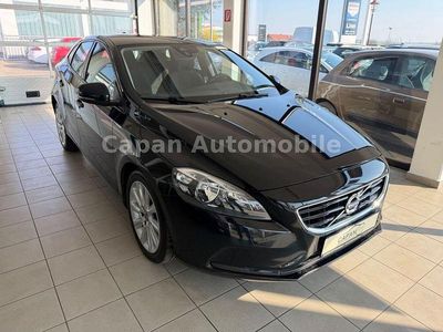 Gebraucht Volvo V40 You! 150 PS (110 kW) 2016 Schwarz Limousine