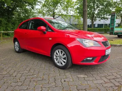Gebraucht Seat Ibiza Sun 69 PS (50 kW) 2015 Rot Limousine