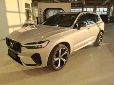 Grau Gebraucht 2023 Volvo XC60 Plus SUV | 44.890 € (Fairer Preis)