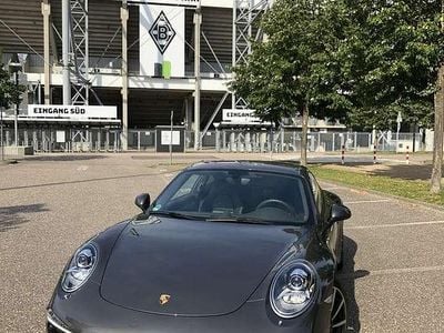 Porsche 911 Carrera