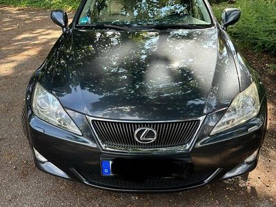Lexus IS220d
