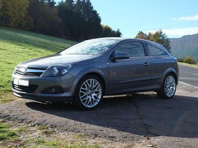 Opel Astra GTC
