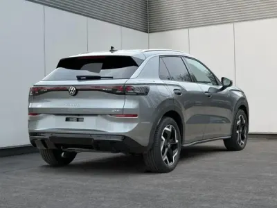 Ny VW T-Roc Style 150 HK (110 kW) 2026 Sort SUV