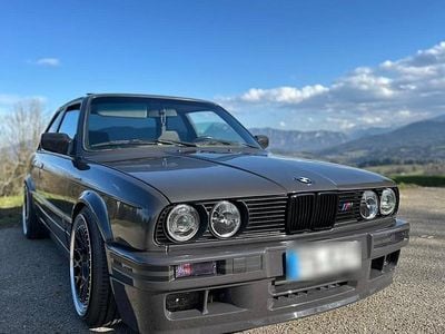 Second-hand BMW 325 192 CP (141 kW) 1990 Gri Coupe