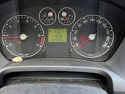 Gebraucht Ford Fiesta 69 PS (50 kW) 2008 Schwarz Kleinwagen