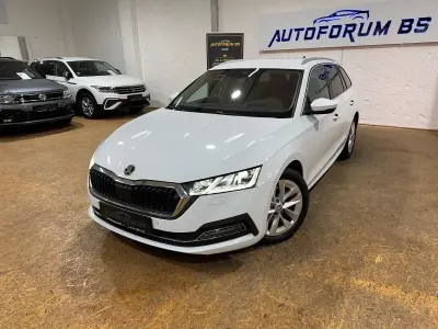Usata Skoda Octavia Style 150 CV (110 kW) 2021 Bianco Station wagon
