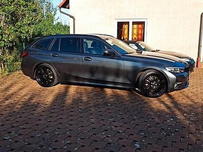 Gebraucht BMW 320 Sport Line 184 PS (135 kW) 2021 Grau Kombi