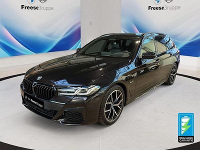 Second-hand BMW 530e Shadowline 292 CP (214 kW) 2022 Negru Break