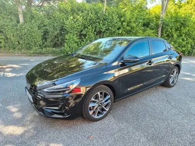 Gebraucht Hyundai i30 Edition 30+ 160 PS (117 kW) 2022 Schwarz Limousine