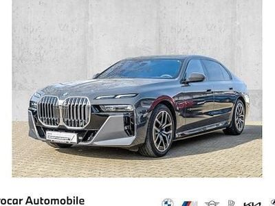Usata BMW 750e M Sport 489 CV (359 kW) 2024 Grigio Berlina