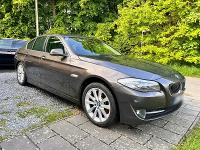 Gebraucht BMW 530 215 PS (158 kW) 2011 Braun Limousine