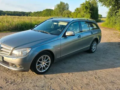 Gebraucht Mercedes C320 Avantgarde 224 PS (164 kW) 2008 Silber Kombi