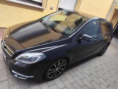 Mercedes B220