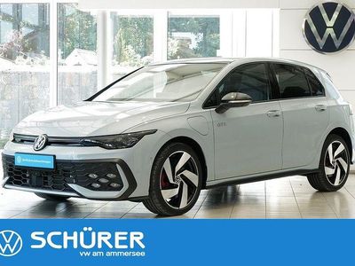 Crystal ice blue metallic Gebraucht 2025 VW Golf GTE Limousine | 43.987 € (Teuer)