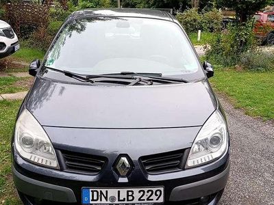 Schwarz Gebraucht 2007 Renault Scénic II Van / Kleinbus | 1.650 €