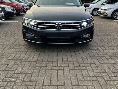 Usado VW Passat R 200 HP (147 kW) 2022 Cinzento Carrinha