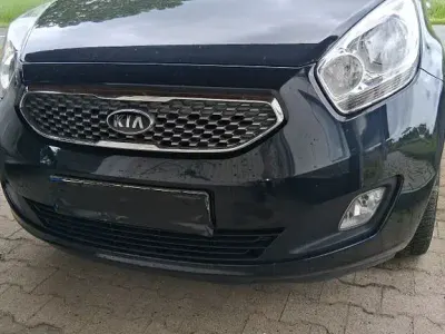 Używany Kia Venga Vision 128 KM (94 kW) 2010 Czarny Hatchback