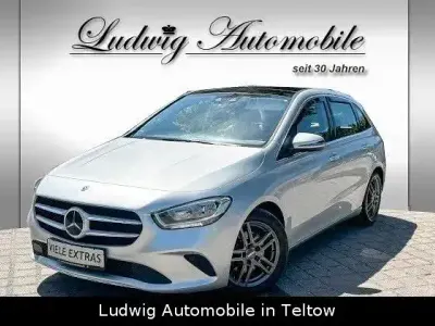 Gebraucht Mercedes B200 AMG line 163 PS (119 kW) 2016 Silber Kleinwagen