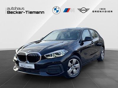 Schwarz Gebraucht 2022 BMW 118 Advantage Kleinwagen | 17.902 € (Fairer Preis)