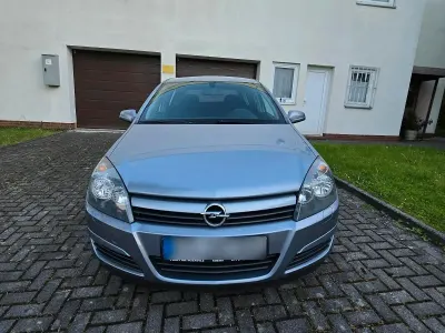 Gebraucht Opel Astra 105 PS (77 kW) 2005 Kombi
