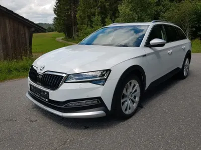 Gebraucht Skoda Superb Scout 4x4 190 PS (139 kW) 2020 Weiß Kombi