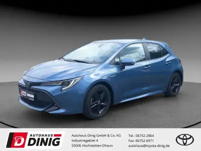 Gebraucht Toyota Corolla Hybrid Team 122 PS (89 kW) 2022 Blau Limousine