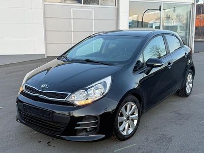Gebraucht Kia Rio 84 PS (61 kW) 2016 Schwarz Kleinwagen