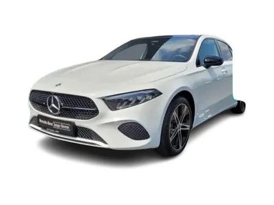Gebraucht Mercedes A200 Advanced 163 PS (119 kW) 2024 Weiß Kleinwagen