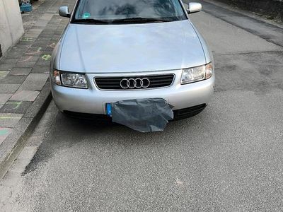 Second-hand Audi A3 102 CP (75 kW) 2002 Argintiu Hatchback