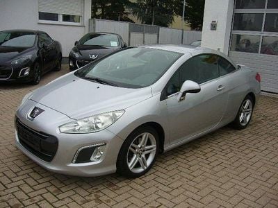 Silber Gebraucht 2011 Peugeot 308 CC Platinum Cabrio | 8.995 € (Teuer)