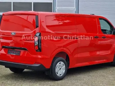Neu Ford Transit Custom Trend 136 PS (100 kW) 2026 Rot Van / Kleinbus