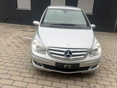Gebraucht Mercedes B200 136 PS (100 kW) 2006 Silber Van / Kleinbus