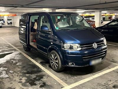 Second-hand VW T5 Highline 179 CP (131 kW) 2010 Albastru Van