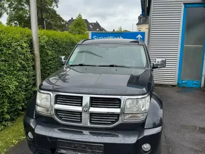 Gebraucht Dodge Nitro 205 PS (150 kW) 2008 Schwarz SUV