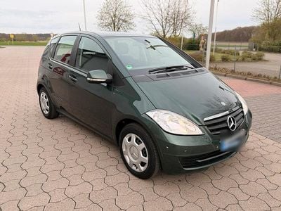 Second-hand Mercedes A160 95 CP (69 kW) 2010 Verde Hatchback