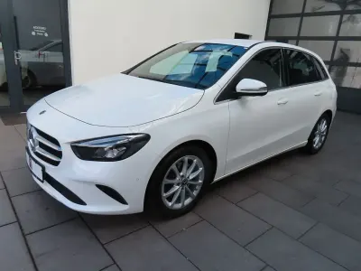 Gebraucht Mercedes B220 Progressive 190 PS (139 kW) 2019 Weiß Van / Kleinbus
