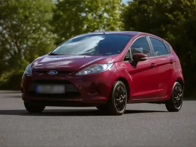 Usata Ford Fiesta 82 CV (60 kW) 2011 Rosso Berlina