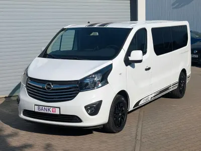 Gebraucht Opel Vivaro 145 PS (106 kW) 2017 Weiß Van / Kleinbus