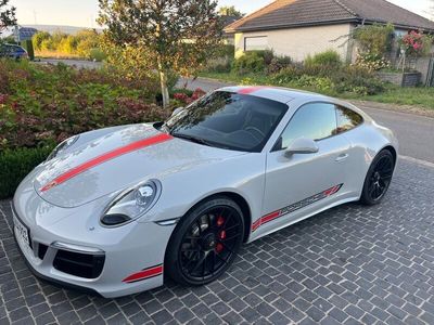 Porsche 911 Carrera 4 GTS