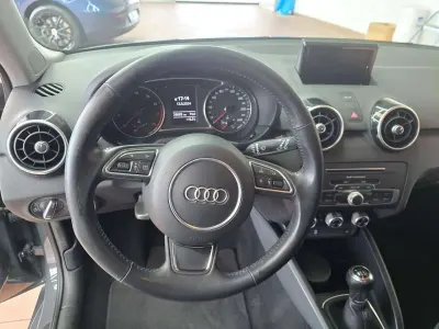 Gebraucht Audi A1 Sportback 95 PS (69 kW) 2016 Grau Kleinwagen
