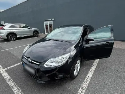 Gebraucht Ford Focus 149 PS (109 kW) 2011 Schwarz Limousine