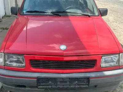 Gebraucht Opel Corsa 60 PS (44 kW) 1990 Rot Kleinwagen