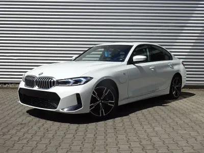 Usata BMW 330e M Sport 292 CV (214 kW) 2025 Bianco Berlina