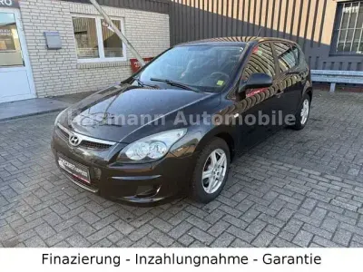 Gebraucht Hyundai i30 Edition+ 109 PS (80 kW) 2010 Schwarz Limousine
