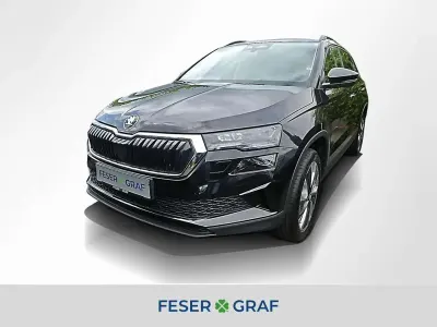 Neu Skoda Karoq Selection 150 PS (110 kW) 2026 Blackmagicperleffekt SUV